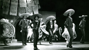 LL 1970s onstage Jalisco