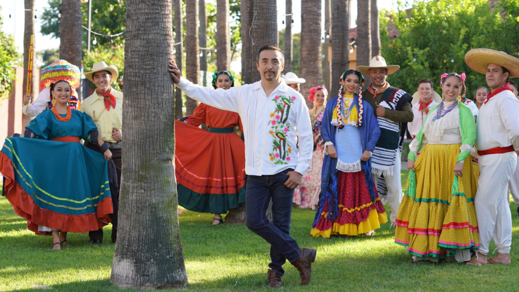 Samuel Cortez with Los Lupeños Dancers, August 2019